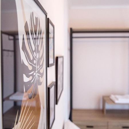 Konstantina & Evgenia Deluxe Apartment Néa Péramos Εξωτερικό φωτογραφία