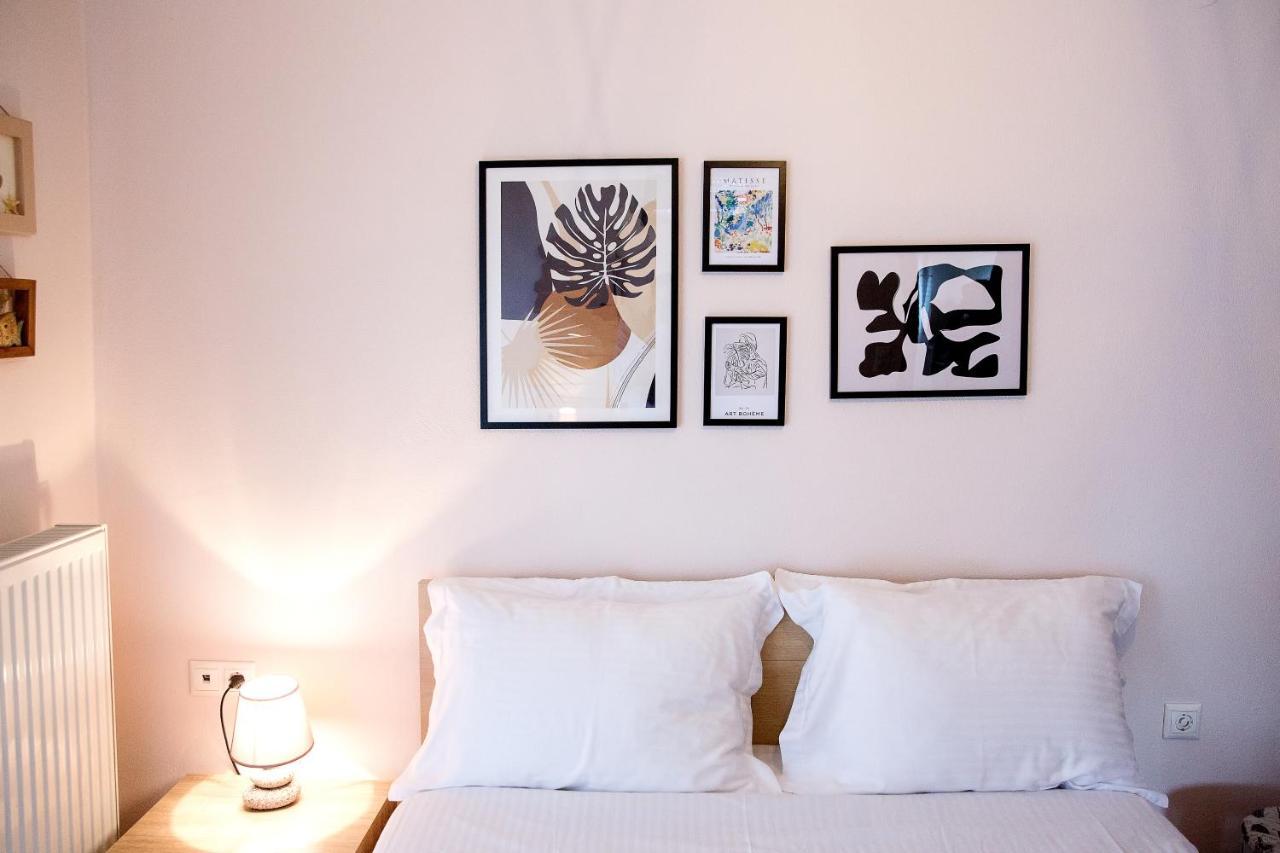 Konstantina & Evgenia Deluxe Apartment Néa Péramos Εξωτερικό φωτογραφία