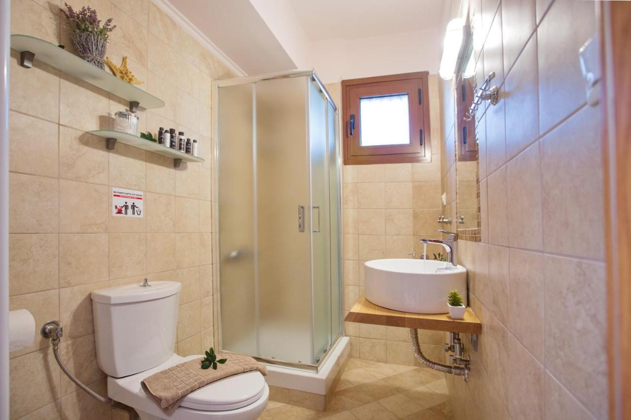 Konstantina & Evgenia Deluxe Apartment Néa Péramos Εξωτερικό φωτογραφία