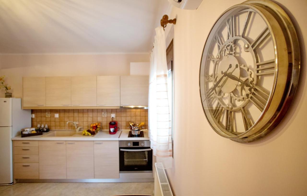 Konstantina & Evgenia Deluxe Apartment Néa Péramos Εξωτερικό φωτογραφία